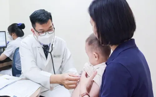 Viêm não mô cầu tấn công tim mạch như thế nào?