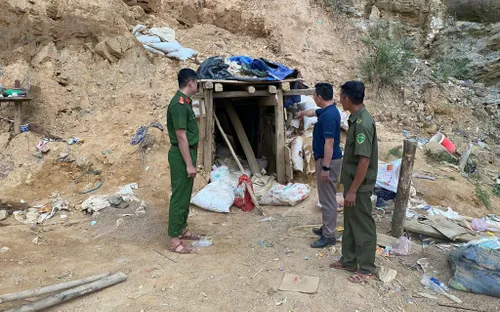 Xử lý khai thác vàng trái phép tại xã Thạch Bình, thành phố Đà Nẵng