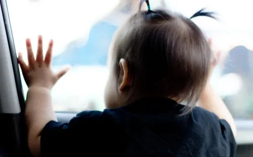 Nguy cơ bỏ quên trẻ trên ô tô: Thói quen nhỏ, hậu quả lớn