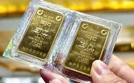 Giá vàng trong nước tăng mạnh, lên 172 triệu đồng mỗi lượng