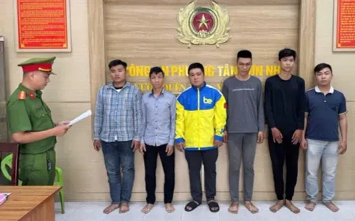 Mâu thuẫn từ mạng xã hội, nhóm người hẹn gặp rồi gây náo loạn tại TP.HCM