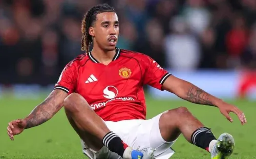 Manchester United khủng hoảng hàng thủ trước đại chiến với Chelsea