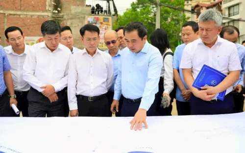 Bí thư Thành ủy Hà Nội kiểm tra loạt dự án trọng điểm, yêu cầu siết tiến độ, xử lý điểm nghẽn