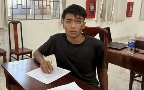 Thanh niên 19 tuổi bị bắt sau khi trộm ôtô rồi gây tai nạn do không biết lái