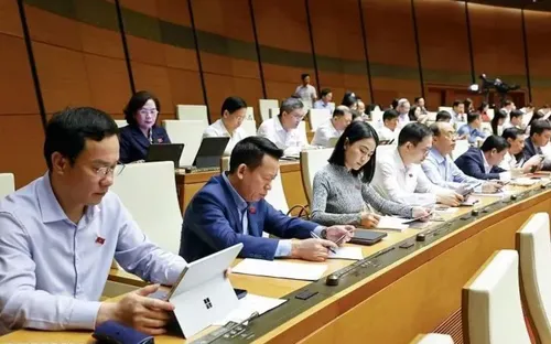 Phê chuẩn hai đại biểu Quốc hội hoạt động chuyên trách tại Lâm Đồng và Thanh Hóa