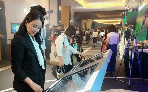 Ngân hàng ‘phủ bóng’ thị trường chứng khoán Việt