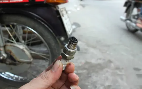 Cần bảo dưỡng xe máy như thế nào để đảm bảo chất lượng khí thải?