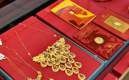 Giá vàng hôm nay (24-4): Giảm xuống mức thấp nhất trong nhiều tuần