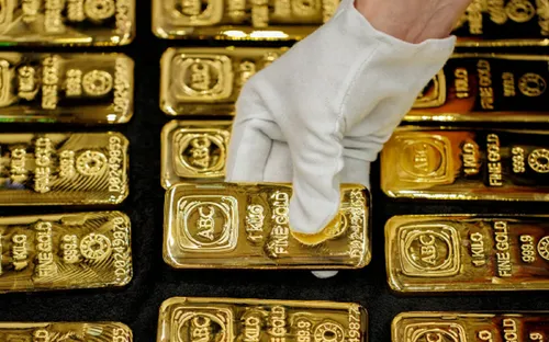 Giá vàng hôm nay (25-4): Giảm sâu