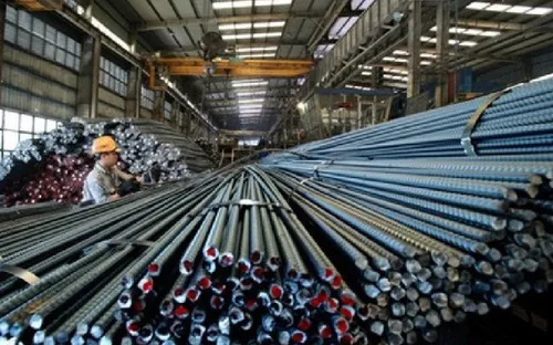 Giá thép xây dựng điều chỉnh 3 lần trong 1 tháng