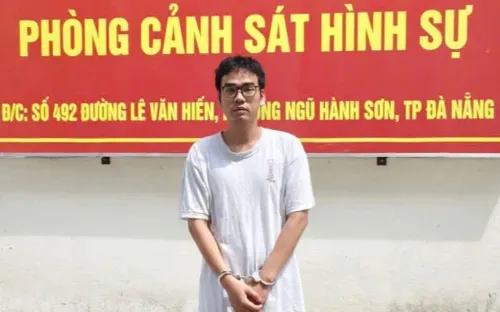 Bắt tạm giam đối tượng dùng clip nhạy cảm ép bạn gái cũ quan hệ với nhiều người