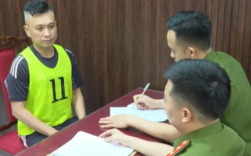 Triệt phá đường dây đánh bạc xuyên quốc gia hơn 1.200 tỷ đồng tại "trường gà Viêng Xay"