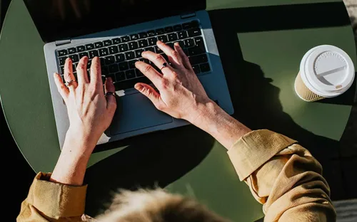 Freelancer: Giấc mơ tự do hấp dẫn nhưng không dễ thoát khỏi bài toán tự lo