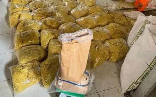 Công an TP Hồ Chí Minh triệt phá đường dây sản xuất hơn 2.800 tấn mì tươi pha chất cấm, người dân lo ngại đầu ra tiêu thụ