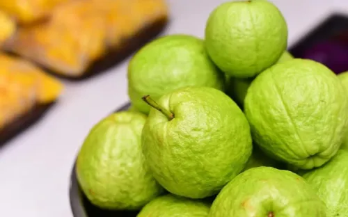 Ăn ổi mỗi ngày giúp ổn định đường huyết, giảm cholesterol và bảo vệ tim mạch