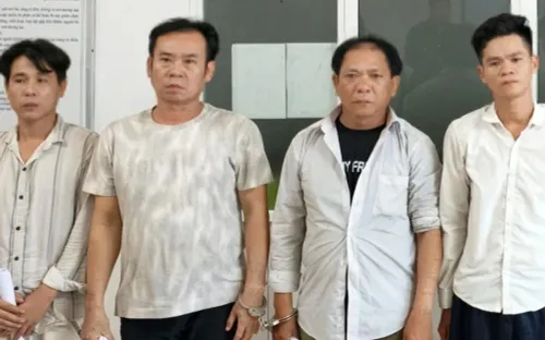 Khởi tố băng nhóm dàn cảnh va chạm để cướp giật tài sản tại Tân Huê Viên