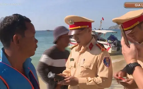 Tăng cường kiểm tra phương tiện đường thuỷ phục vụ du lịch