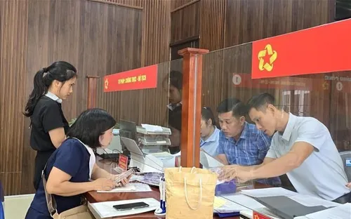 Khẩn trương triển khai các Nghị quyết cắt giảm, đơn giản hóa thủ tục hành chính, điều kiện kinh doanh