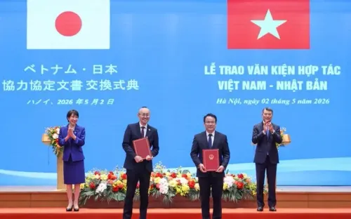 Việt Nam – Nhật Bản ký kết loạt văn kiện hợp tác quan trọng