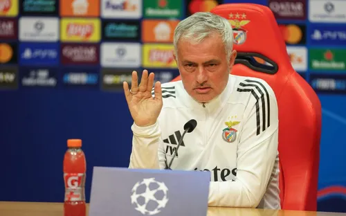 Mourinho lên tiếng về tin đồn trở lại Real Madrid