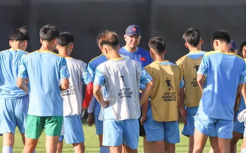 U17 Việt Nam tăng tốc chuẩn bị tại Jeddah trước trận ra quân gặp U17 Yemen