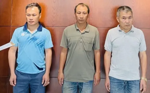 Khởi tố 3 bị can khai thác trộm 3.500m3 đất đem bán thu lợi bất chính