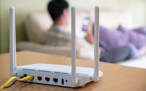 Wi-Fi trong nhà chỗ mạnh chỗ yếu? Chưa cần tốn tiền triệu nếu chưa thử giải pháp này