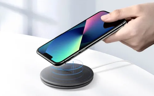 Vì sao không nên dùng sạc không dây làm nguồn sạc chính cho điện thoại?