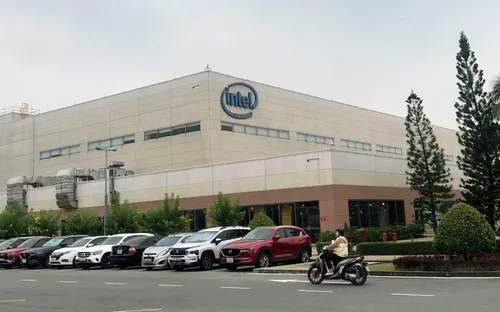 Thiếu kỹ năng thực chiến, Intel mang thiết bị chip vào ‘vá lỗ hổng’ đào tạo