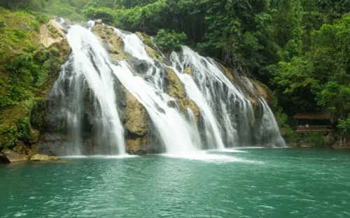 Chèo thuyền, tắm thác Tà Puồng giữa đại ngàn Trường Sơn