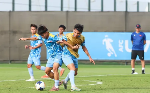 HLV Cristiano Roland tự tin cùng U17 Việt Nam hướng tới bất ngờ trước U17 Hàn Quốc