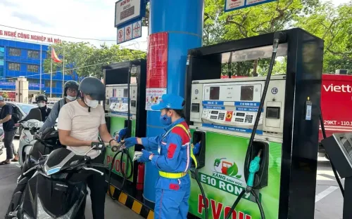 Anh sử dụng xăng E10 hơn 5 năm, không xuất hiện tình trạng xe máy hỏng hàng loạt