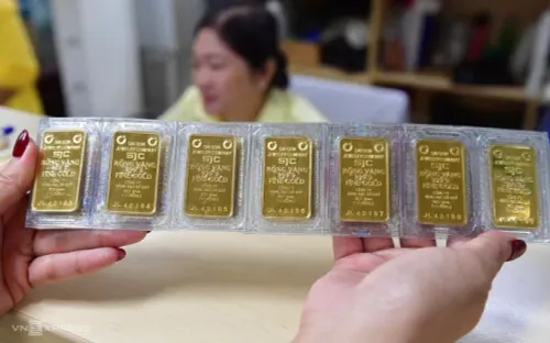 Giá vàng bật tăng mạnh trở lại, mỗi lượng thêm hơn 2 triệu đồng