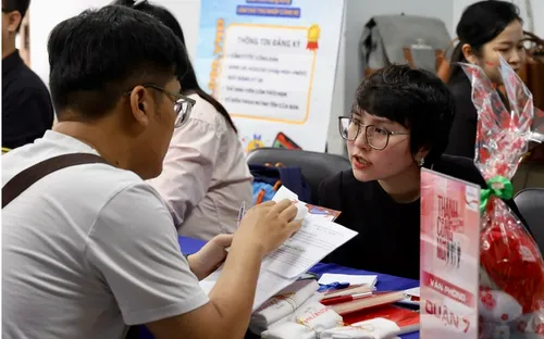 Đơn hàng tăng, cơ hội việc làm rộng mở