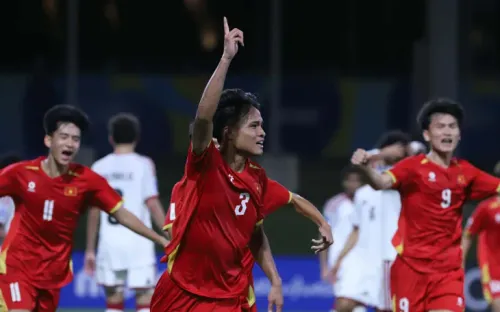 U17 Việt Nam lần đầu giành vé dự FIFA U17 World Cup sau chiến thắng kịch tính trước UAE
