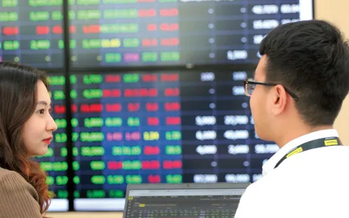 ‘Xanh vỏ đỏ lòng’ khiến nhà đầu tư chẳng mấy hào hứng