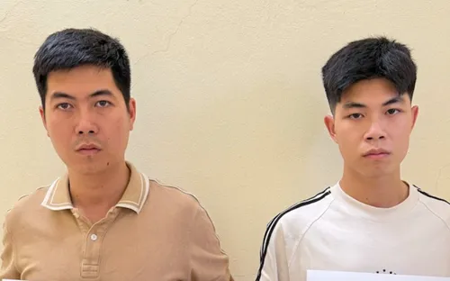 Tạm giữ hai anh em hành hung chủ quán cắt tóc trước mặt con nhỏ ở Hà Nội