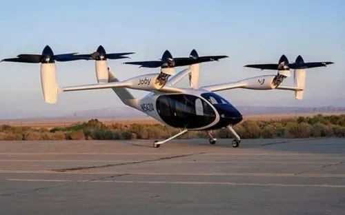 Hà Nội nghiên cứu phát triển taxi bay trong chiến lược kinh tế không gian tầm thấp