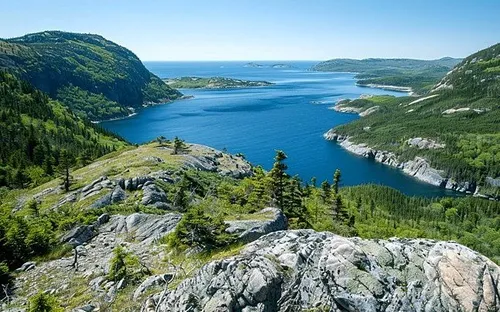 Canada miễn phí tham quan công viên quốc gia, giảm giá tàu hỏa để kích cầu du lịch