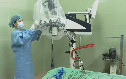 Kỹ thuật cao trong điều trị bệnh lý cột sống