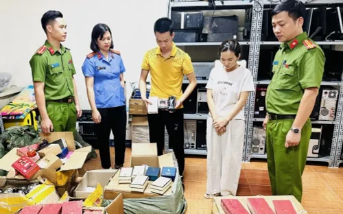 Triệt phá đường dây nước hoa giả hơn 200 tỷ đồng, do hai chị em ruột cầm đầu