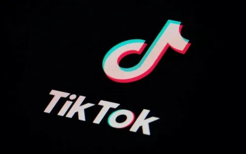 Malaysia yêu cầu TikTok siết kiểm duyệt sau loạt nội dung xúc phạm Hoàng gia