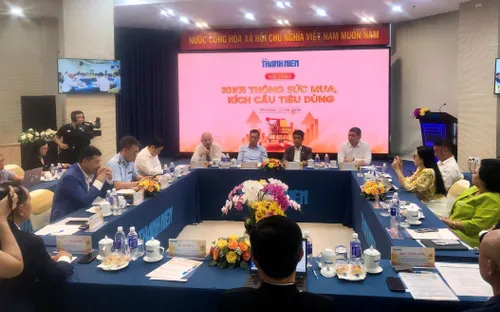 Hàng giả, hàng nhái lan rộng, kích cầu tiêu dùng thêm khó