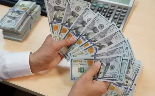 Ngân hàng tăng giá mua USD cao hơn bán, ngoại tệ khác đồng loạt giảm