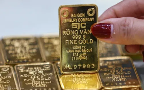Giá vàng trong nước giảm trở lại, chênh lệch với thế giới lên gần 21 triệu đồng/lượng