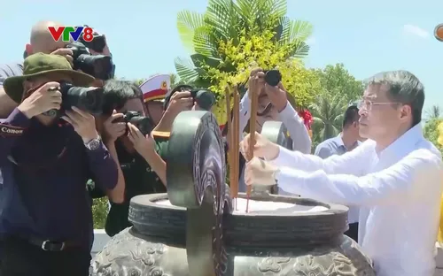 Thủ tướng Chính phủ Lê Minh Hưng cùng lãnh đạo các Bộ ngành, địa phương dâng hương tưởng niệm và tri ân các anh hùng liệt sĩ