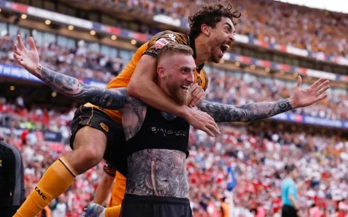 McBurnie ghi bàn phút bù, Hull City giành vé thăng hạng Ngoại hạng Anh 2026-2027