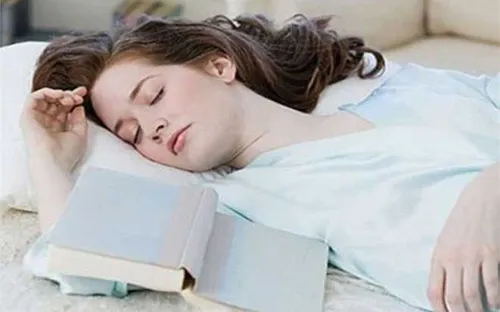 Nằm điều hòa khiến nhiều người “càng ngủ càng mệt”
