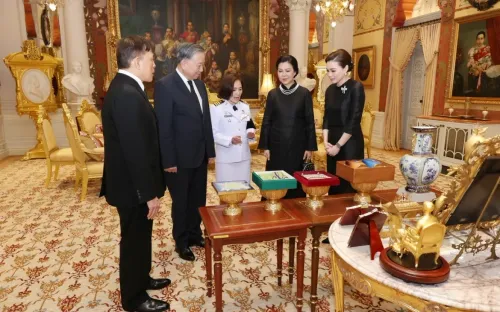 Tổng Bí thư, Chủ tịch nước Tô Lâm hội kiến Nhà Vua và Hoàng hậu Thái Lan