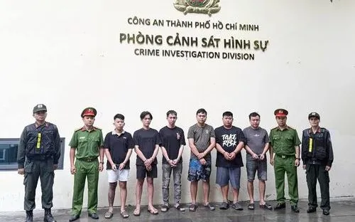 Bắt giữ 6 đối tượng liên quan vụ cướp tiệm vàng hơn 770 triệu đồng tại TP Hồ Chí Minh